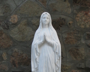 У Львові викрали статую Богородиці