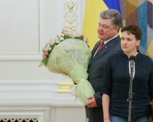 Путін відпустив Савченко, щоб створити проблеми для Порошенка - The Economist