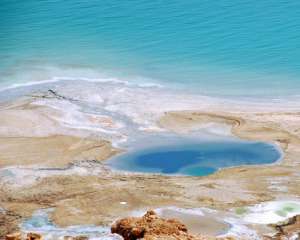 Археологи вивчають печери Мертвого моря в пошуках стародавніх сувоїв