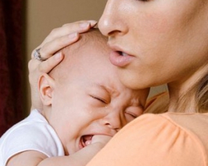 Ученые нашли легкий способ уложить спать плачущего младенца