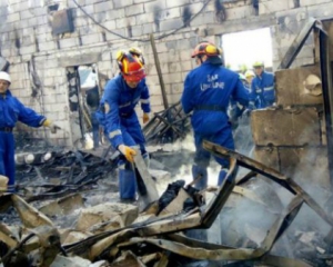 Порошенко выразил соболезнования семьям погибшимх в пожаре в Киевской области