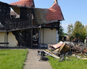 Пожар в Киевской области: спасенных перевезли в Вышгород
