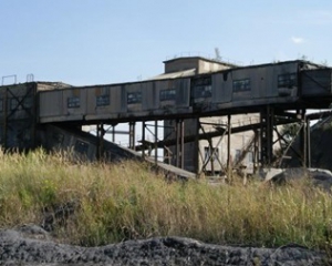 В Луганской області загорелась шахта