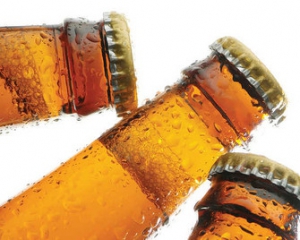 У Запоріжжі побили жінку заради двох пляшок пива