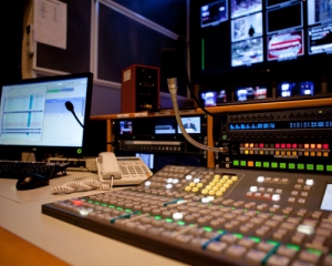 Украинские ТВ и радио возобновляют работу в зоне АТО