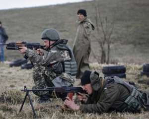 Вночі противник обстріляв Мар&#039;їнку і Красногорівку - штаб АТО