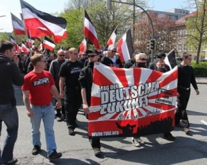 В Германии произошли  столкновения антифашистов с полицией