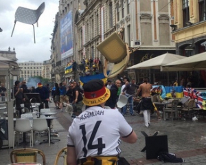 "Я видел, как эти немцы добивали украинцев стульями" - журналист