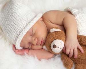 Вчені розповіли, скільки годин повинні спати діти