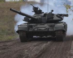 Ніч на Маріупольському напрямку: бойовики пішли на штурм, гатив танк