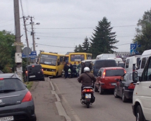 Польские таможенники не пропускают украинцев через границу