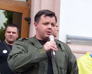 Выборы на Донбассе надо проводить после отстранения Порошенко - Семенченко