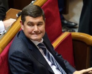 Депутати не спішать знімати недоторканність з Онищенка