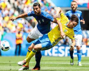 Сборная Италии дожала Швецию и обеспечила себе путевку в плей-офф Евро-2016