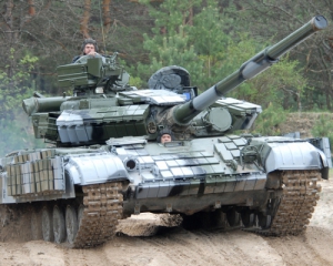 Бойовики випустили 70 мін по позиціях сил АТО та використали танки