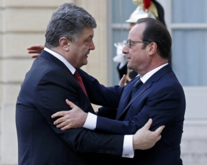 Стало відомо, про що Порошенко говоритиме з Олландом