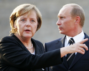 Меркель хоче особисто поговорити з Путіним про Донбас