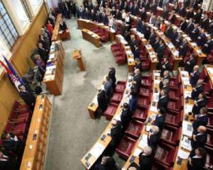 Парламент Хорватії проголосував за свій розпуск