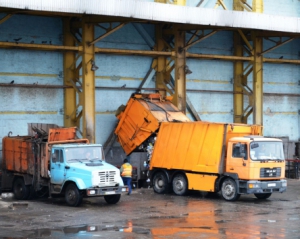 Львовский мусор будут возить в Киев