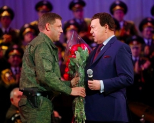 Кобзону вручат паспорт ДНР