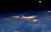 NASA опубликовало снимок полнолуния из космоса