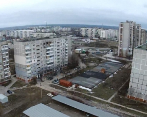 СМИ: В Мариуполе раздавались звуки автоматных очередей и сирен "скорой"