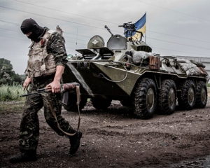 В зоне АТО за сутки погиб один военный, 11 ранены