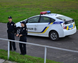 Поліцейські підстрелили на пляжі двох відпочивальників