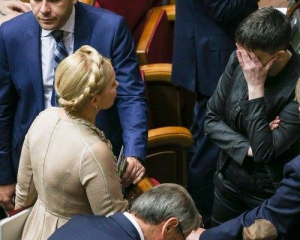 Тимошенко намекнула на некомпетентность Савченко