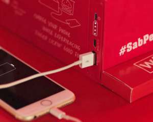 Нова коробка від фастфуду KFC зарядить смартфон під час обіду