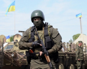 За сутки в зоне АТО пять украинцев получили ранения