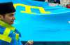 Флаг крымских татар поднят в 20 странах мира