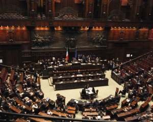 Парламент Италии отказался отменять санкции против РФ