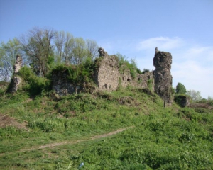 На Закарпатье 5 замков на грани разрушения