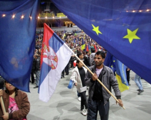 Сербия планирует вступить в ЕС без референдума