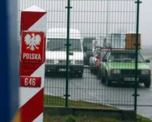 Відсьогодні Польща призупиняє малий прикордонний рух для українців