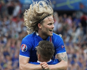 Основной полузащитник сборной Исландии не сыграет против Украины