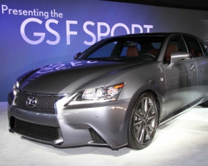 На украинском рынке представили спортивный седан от Lexus