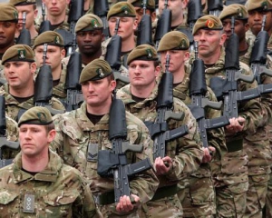 Парламент Британії закликає готуватися до оборонної війни з Росією