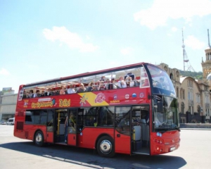 Грузинские экскурсионные автобусы &quot;заговорили&quot; по-украински