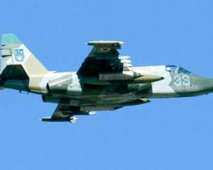 Во время взлета разбился военный самолет Су-25