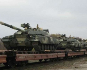В Иловайск из России прибыли эшелоны с танками и &quot;Градами&quot;