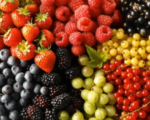 Що відбувається з цінами на фрукти і ягоди цього сезону