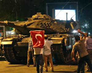 Кількість загиблих внаслідок невдалого путчу у Туреччині зросла до 290 осіб
