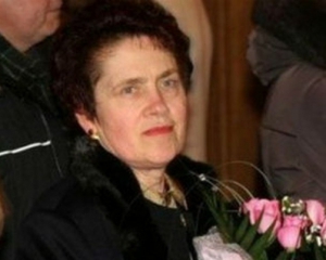 Дружина Януковича сподівається перепоховати сина на Донбасі