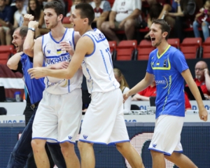 Молодежная сборная Украины по баскетболу выиграла групповой этап Евробаскета