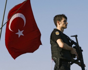 В Турции объявлено чрезвычайное положение