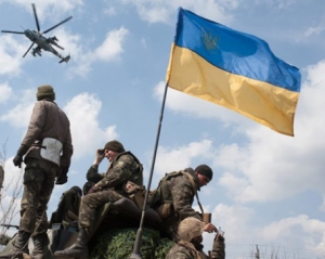 У зоні АТО поранені 5 українських військових