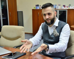 В Минэкономразвития объяснили, откуда взялись швабры по 2,5 тыс. грн