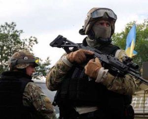 Полковник розповів, що перешкоджає силам АТО відбити Донбас